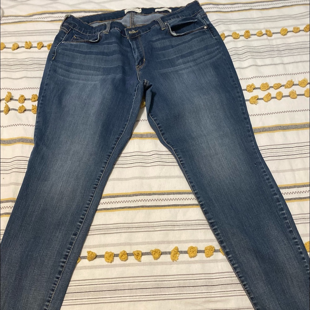 Jessica Simpson Jeans